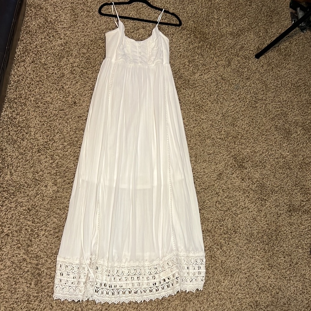 Motherhood maternity white boho maternity dress. Never worn. Medium